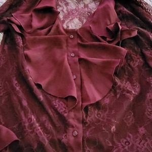 Size 16 women's -Venus mauve button up bell sleeve & lace detailing blouse